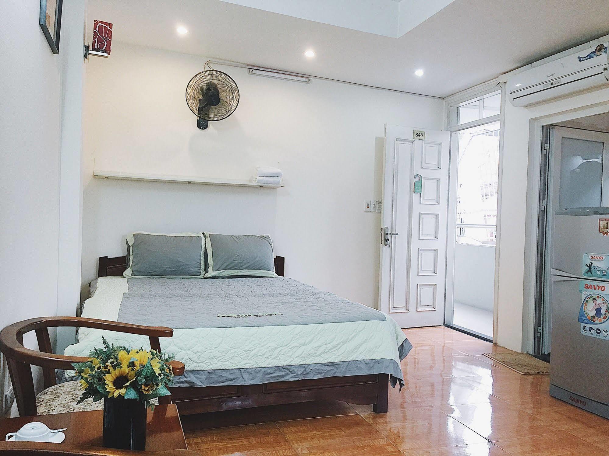 V-Studio Apartment 2 Ханой Екстер'єр фото