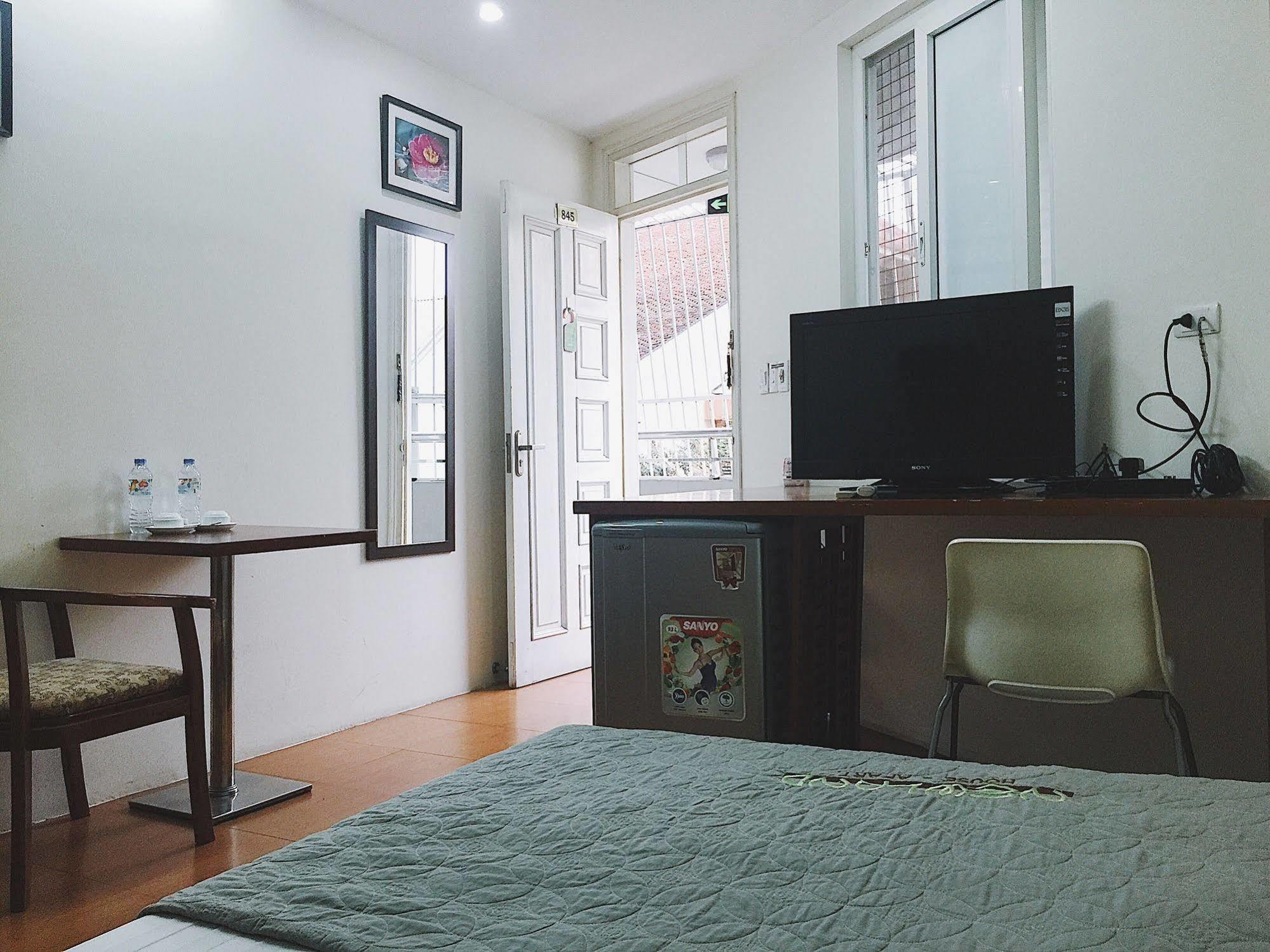V-Studio Apartment 2 Ханой Екстер'єр фото